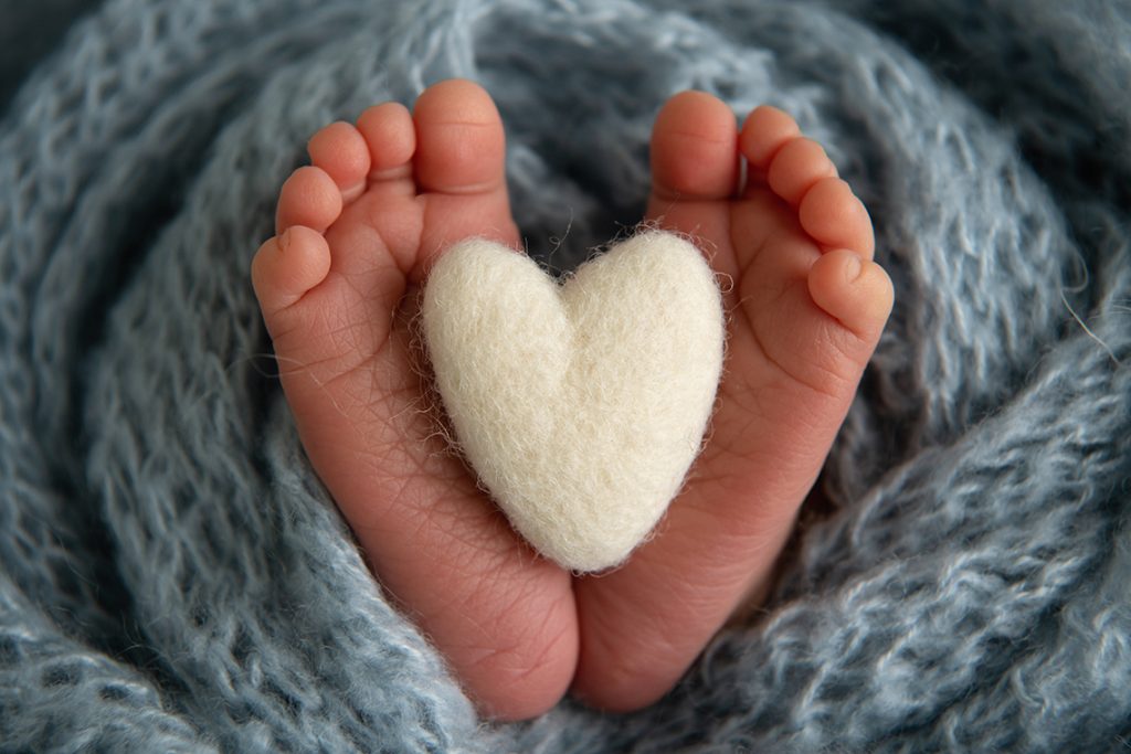 Baby feet newborn photography poses my postpartum depression