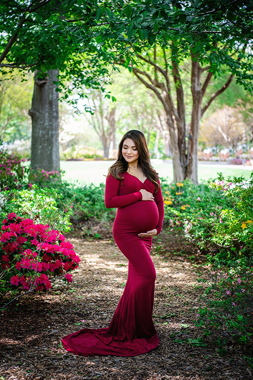 Outdoor red pregnancy dress maternity photoshoot