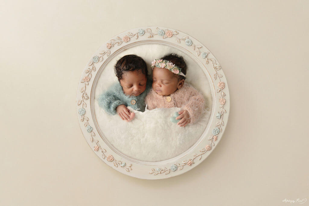 Twin newborn photography