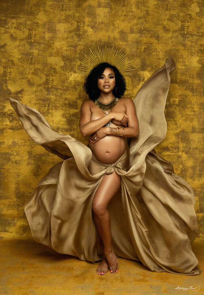 creative maternity photoshoot DFW maternity photographer
