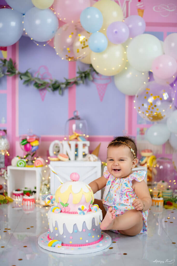 Cake smash pictures of a cute baby girl by Stephany Ficut Photography