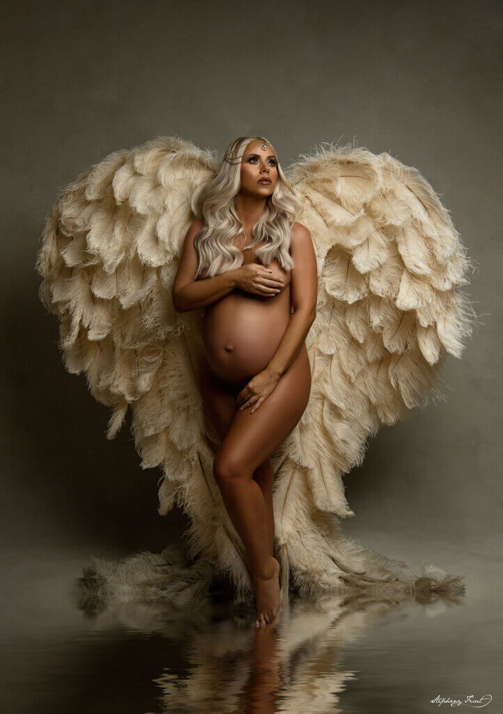 modern maternity photoshoot ideas by Stephany Ficut Photography