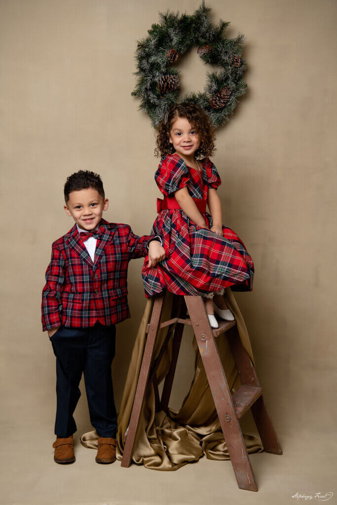 only the siblings Christmas photography ideas